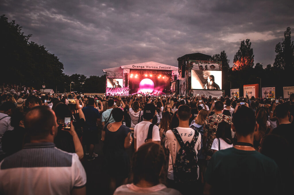 Tor SłużewiecArt_Oragne Warsaw Festiwal 2018
